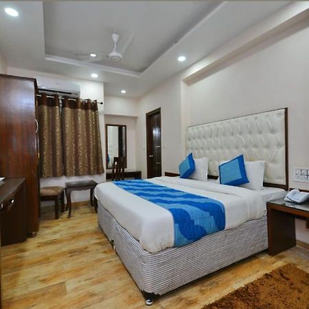 Hotel I Stay & Revels Near New Delhi Railway Station- By Ap Singh Hotels Exterior photo