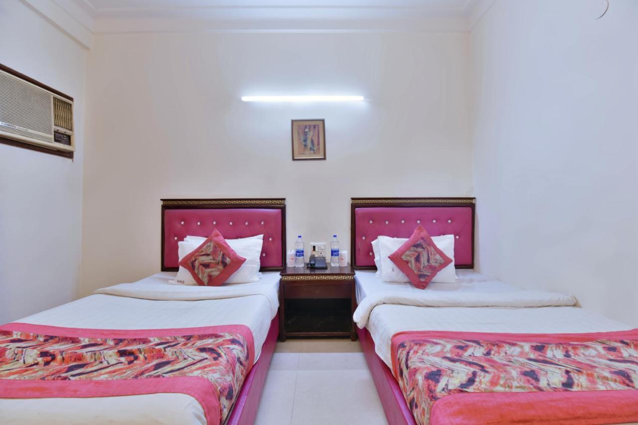 Hotel I Stay & Revels Near New Delhi Railway Station- By Ap Singh Hotels Exterior photo